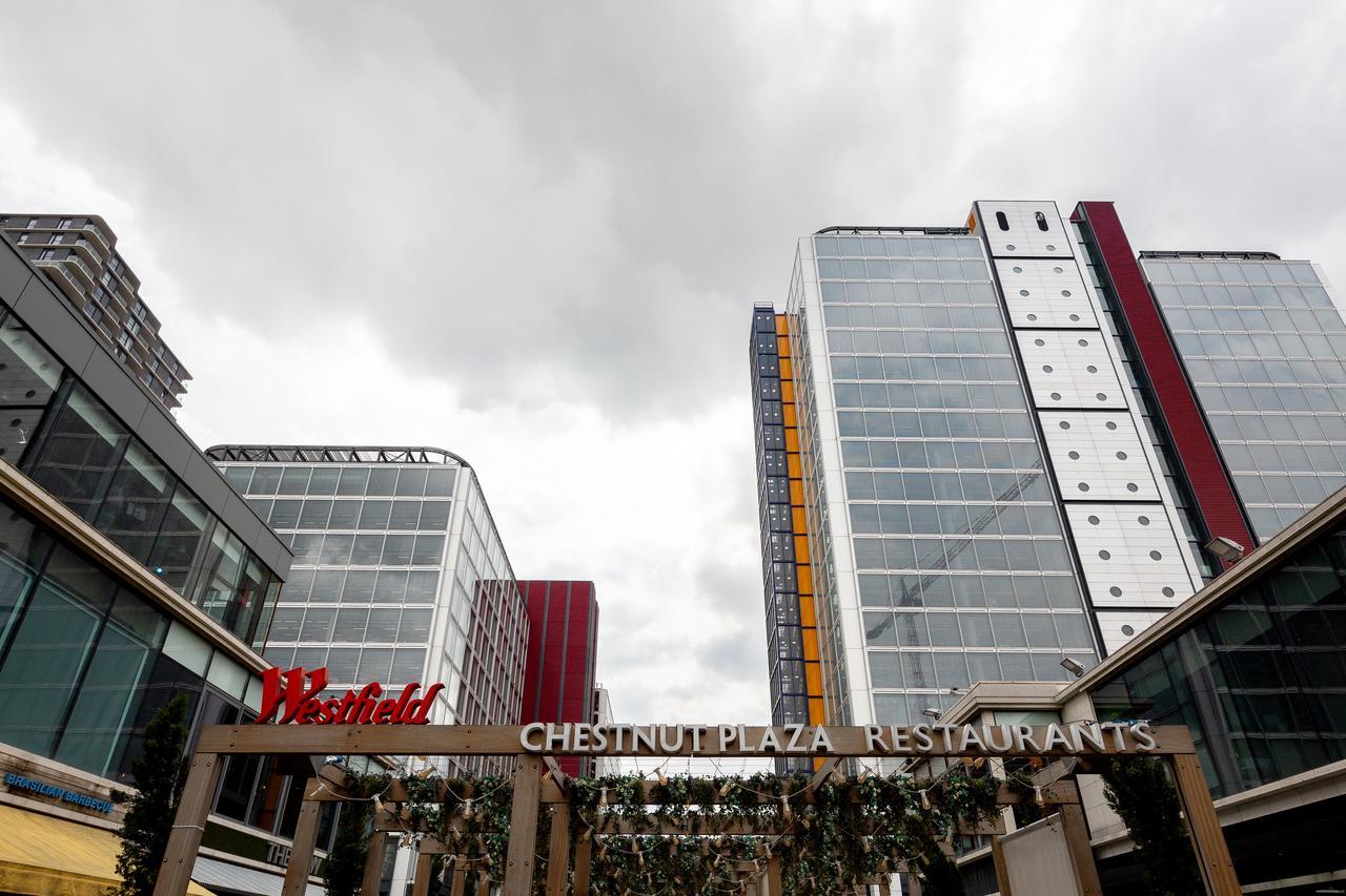 Luxury Stratford Apartment Лондон Екстериор снимка